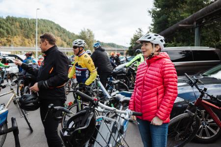 Otvoritev kolesarske CE-SˇT-SˇE-144